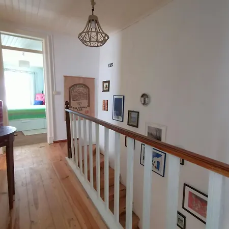 Casa Do Terraco By Madrabica Feriehus