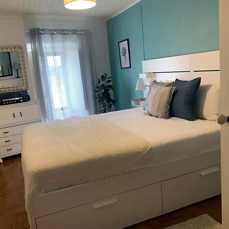 Casa Do Terraco By Madrabica Feriehus *